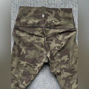 Lululemon leggings high waisted - size 6